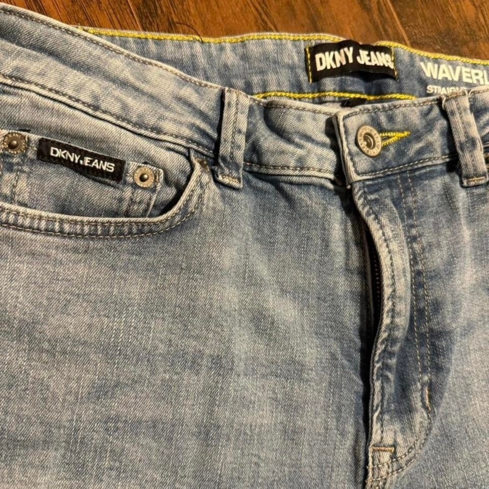 Y2K DKNY Jeans Light Wash Straight Leg Denim Womens 29 Vintage Retro - Picture 5 of 7